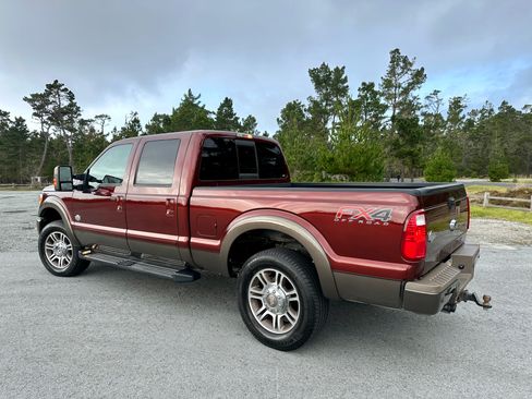 Used 2016 Ford F250 King Ranch w/ FX4 Off-Road Package image 4