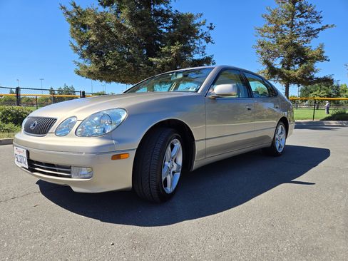 Used 2001 Lexus GS 430 RWD image 2