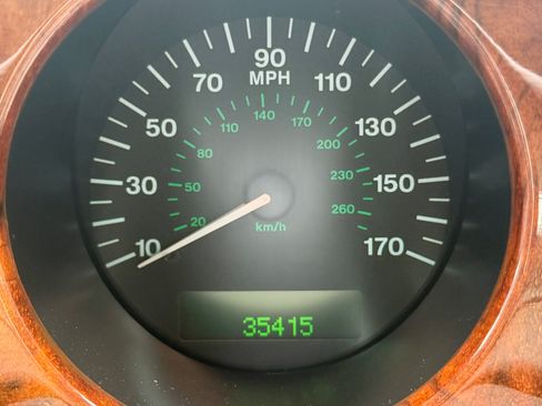 Used 1999 Jaguar XJ8 RWD image 10