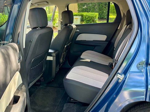 Used 2017 GMC Terrain SLE FWD image 8