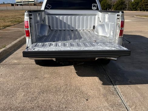 Used 2013 Ford F150 XLT w/ XLT Chrome Pkg image 11