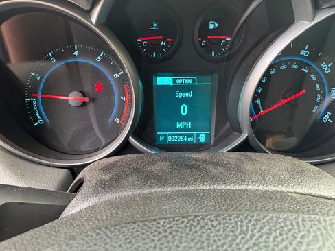 Used 2014 Chevrolet Cruze LS image 11