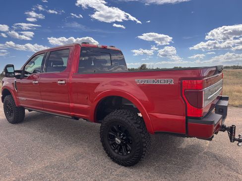 Used 2022 Ford F350 Platinum w/ Tremor Off-Road Package image 15