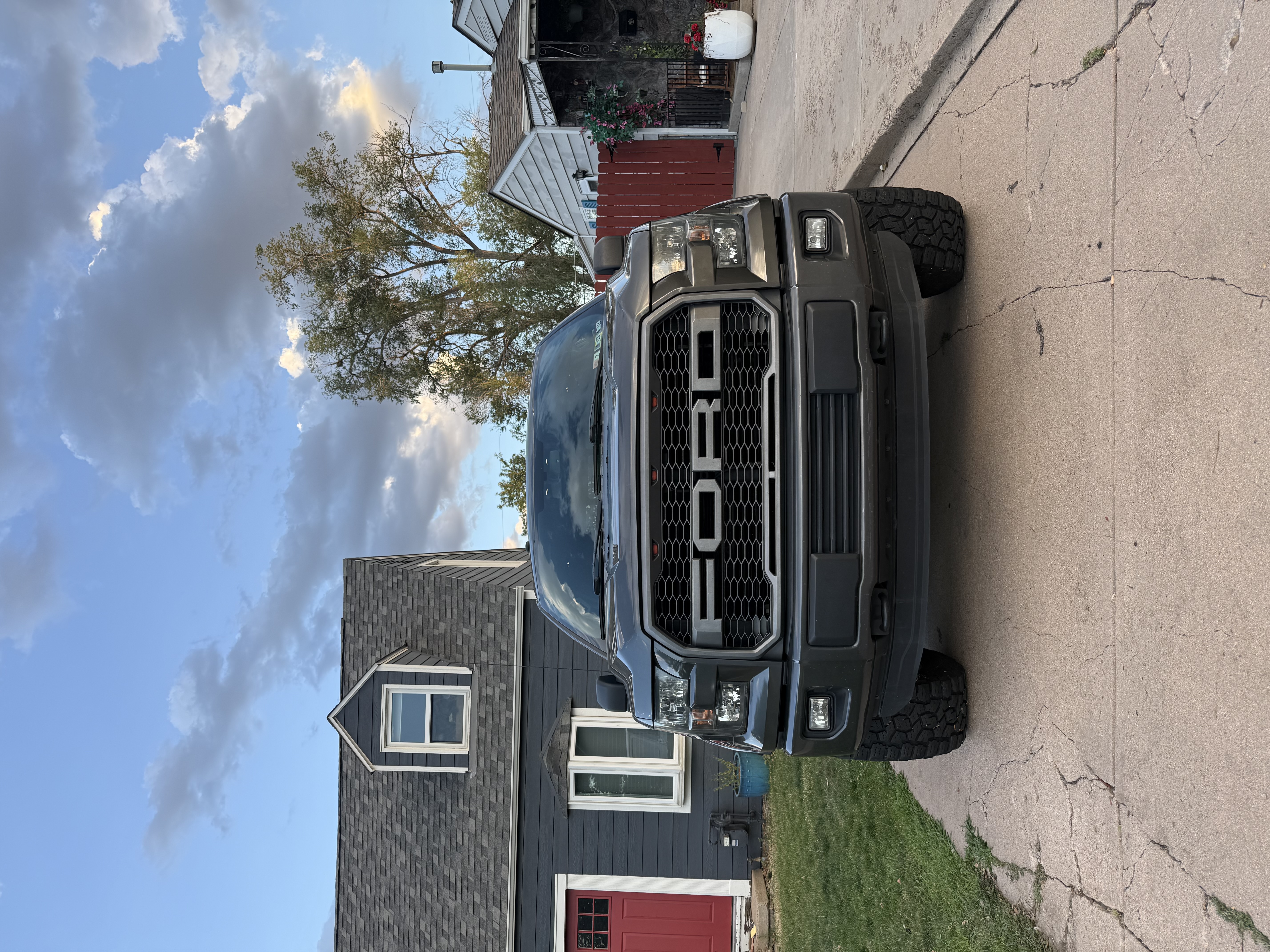 Used 2016 Ford F150 XLT w/ Equipment Group 302A Luxury AWD/4WD image 5