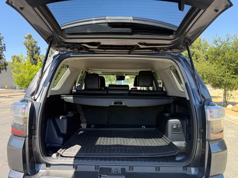 Used 2020 Toyota 4Runner TRD Off-Road Premium w/ Moonroof Package AWD/4WD image 13