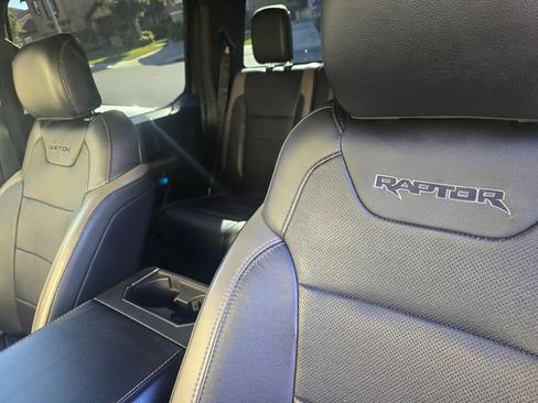 Used 2018 Ford F150 Raptor w/ Equipment Group 802A Luxury image 11