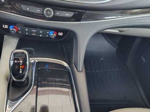 Used 2018 Buick Enclave Premium w/ Trailering Package image 27