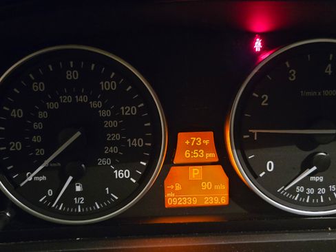 Used 2011 BMW X5 xDrive35i image 5