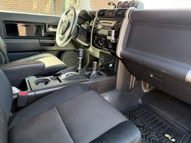 Used 2008 Toyota FJ Cruiser 4WD image 6