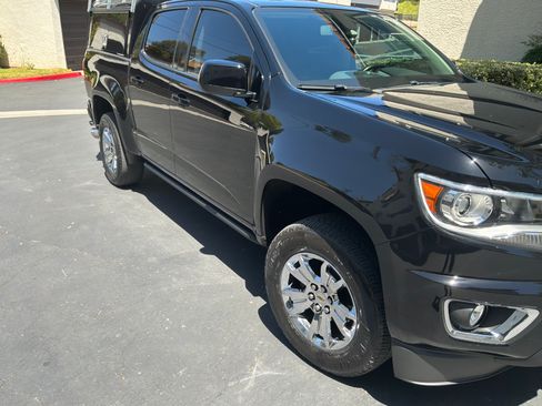 Used 2017 Chevrolet Colorado Z71 RWD image 12
