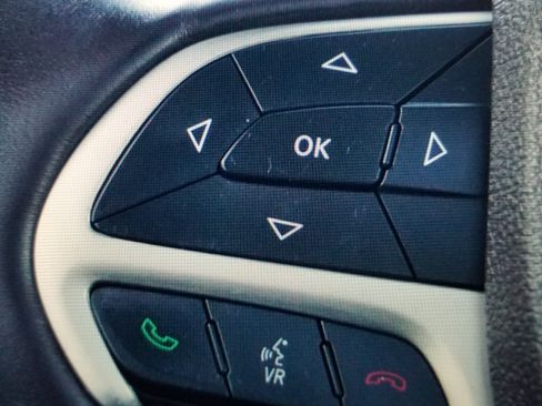 Used 2016 Jeep Grand Cherokee Overland w/ Trailer Tow Group IV image 13