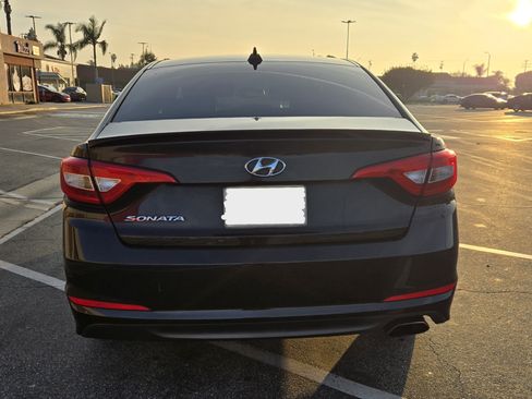 Used 2016 Hyundai Sonata SE w/ Cargo Package image 6