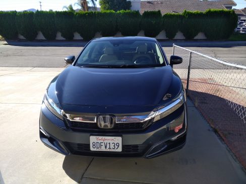 Used 2018 Honda Clarity Plug-In Hybrid image 10