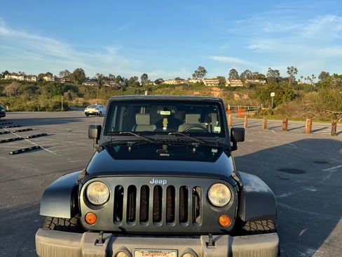 Used 2007 Jeep Wrangler Unlimited Sahara image 2