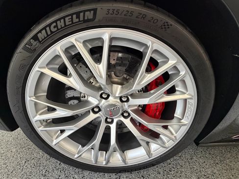 Used 2017 Chevrolet Corvette Z06 RWD image 17