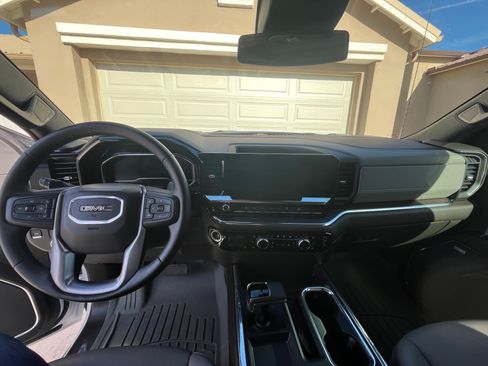 Used 2024 GMC Sierra 1500 SLT w/ SLT Premium Plus Package image 5