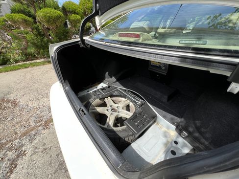 Used 2001 Lexus IS 300 RWD image 22