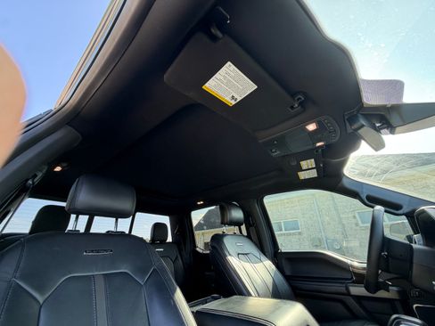 Used 2016 Ford F150 Platinum w/ Equipment Group 701A Luxury AWD/4WD image 12