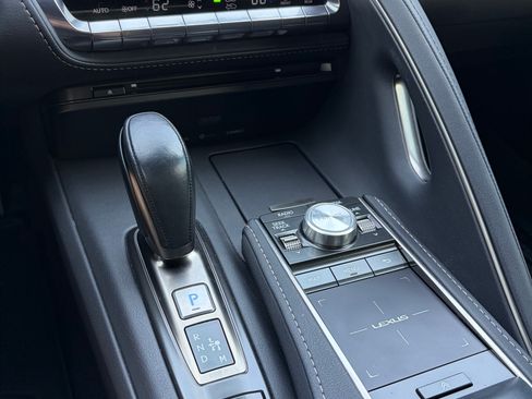 Used 2019 Lexus LC 500 Coupe w/ Performance Package RWD image 8