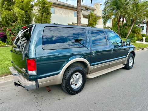 Used 2001 Ford Excursion Limited image 6