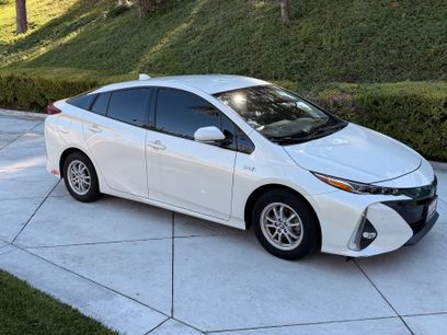 Used 2017 Toyota Prius Prime Advanced w/ Preferred Accessory Package