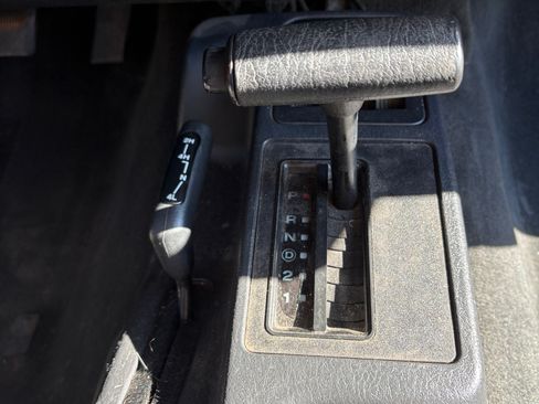Used 2004 Jeep Wrangler 4WD image 10
