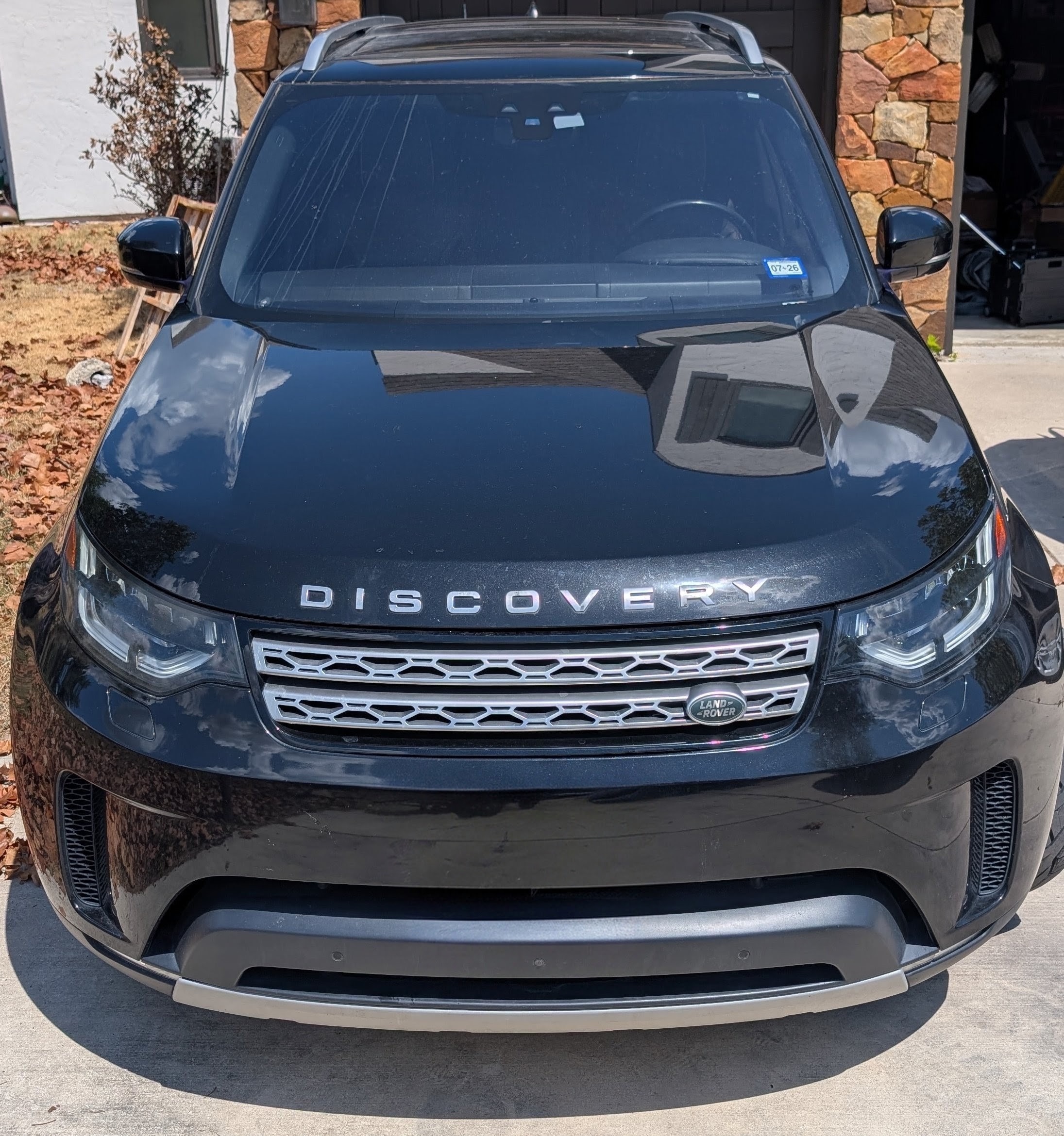 Used 2019 Land Rover Discovery HSE Luxury AWD/4WD image 1