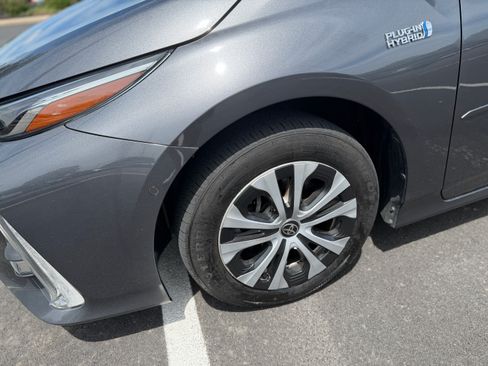 Used 2021 Toyota Prius Prime Limited FWD image 12