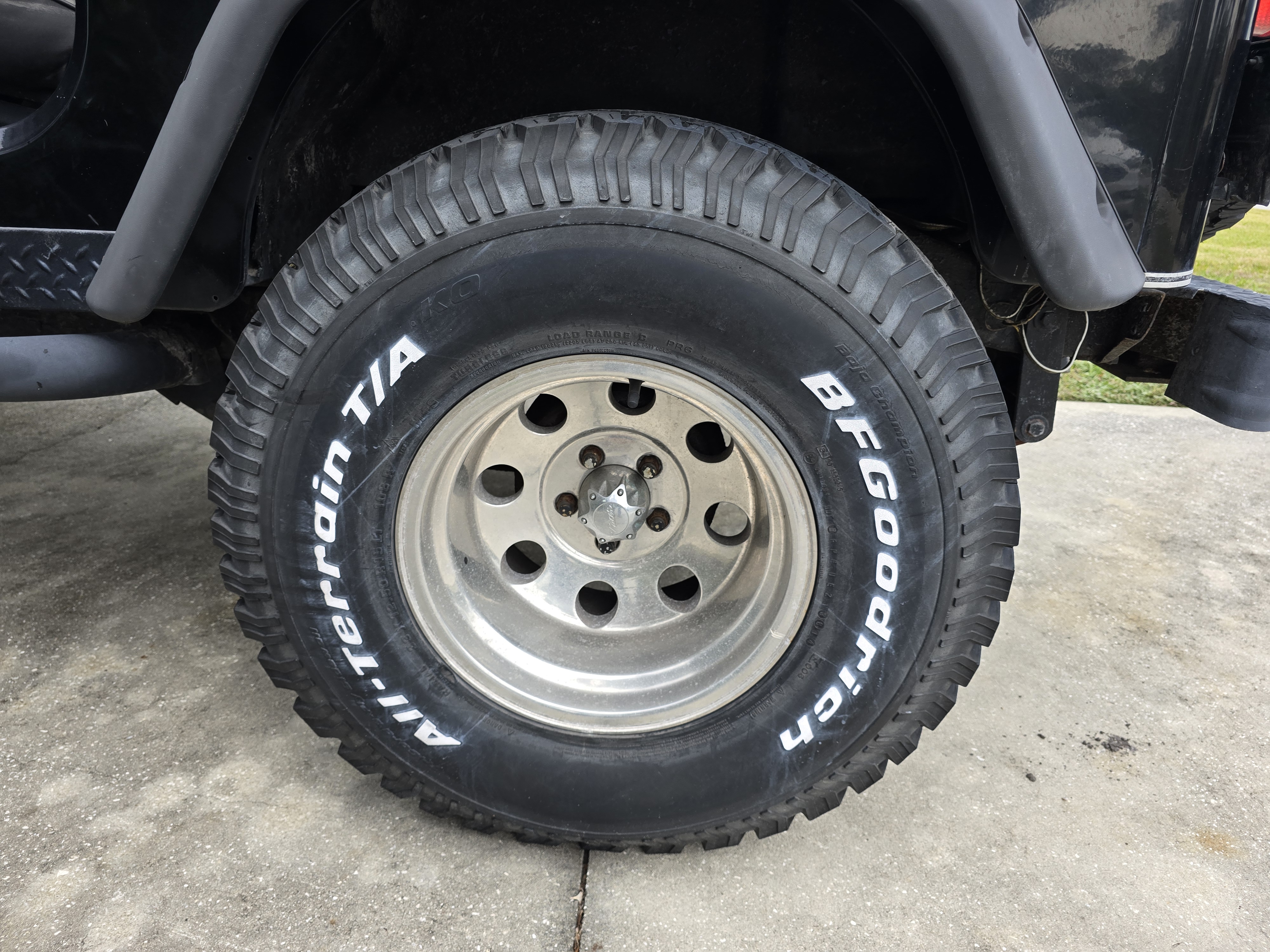 Used 1993 Jeep Wrangler 4WD image 6
