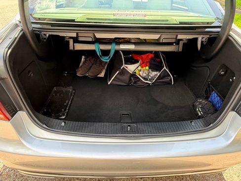 Used 2014 Mercedes-Benz E 350 Sedan image 8