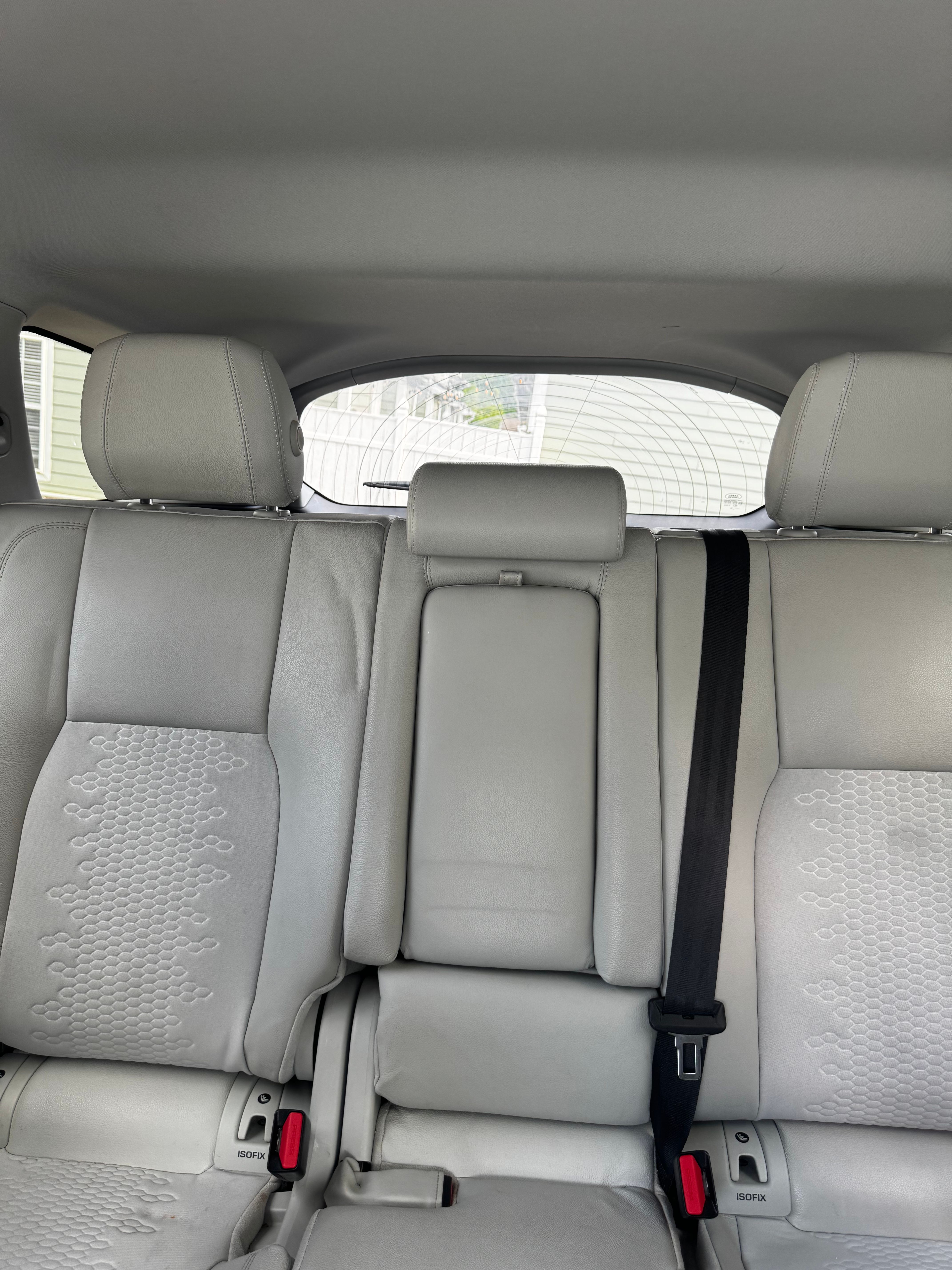 Used 2016 Land Rover Discovery Sport SE AWD/4WD image 18