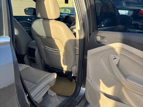 Used 2015 Ford C-MAX Energi SEL image 15