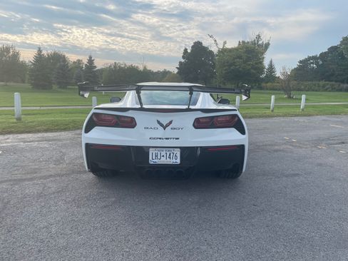 Used 2017 Chevrolet Corvette Stingray Coupe w/ Carbon Flash Badge Package RWD image 5