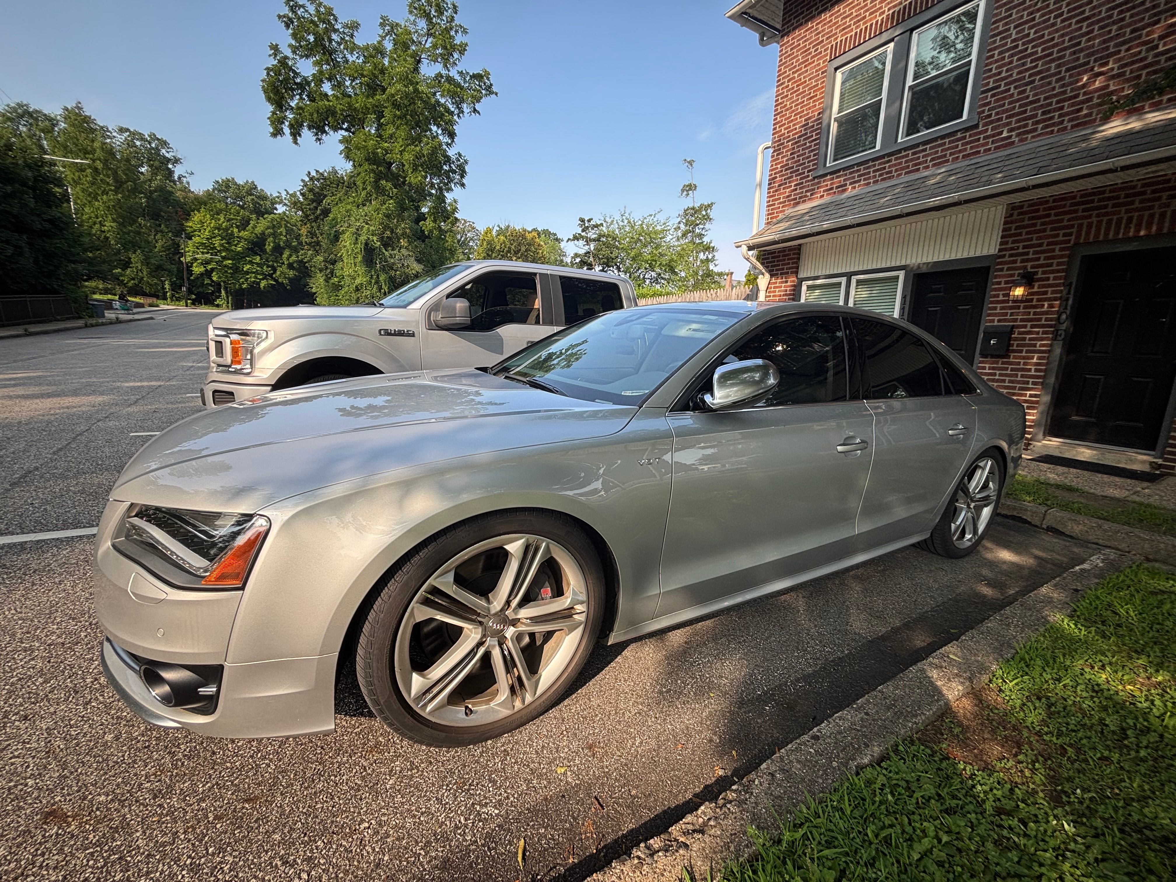 Used 2014 Audi S8 w/ Driver Assistance Package AWD/4WD image 6