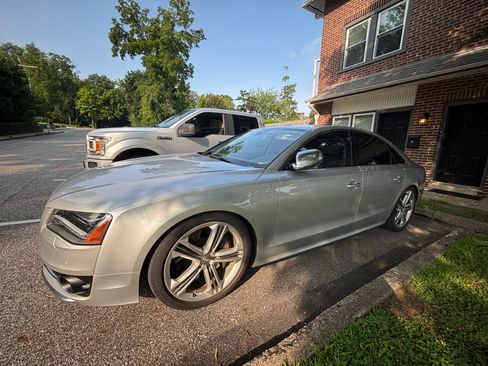 Used 2014 Audi S8 w/ Driver Assistance Package AWD/4WD image 6