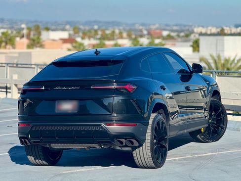Used 2019 Lamborghini Urus image 6