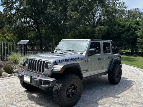 Used 2018 Jeep Wrangler Unlimited Rubicon AWD/4WD image 2
