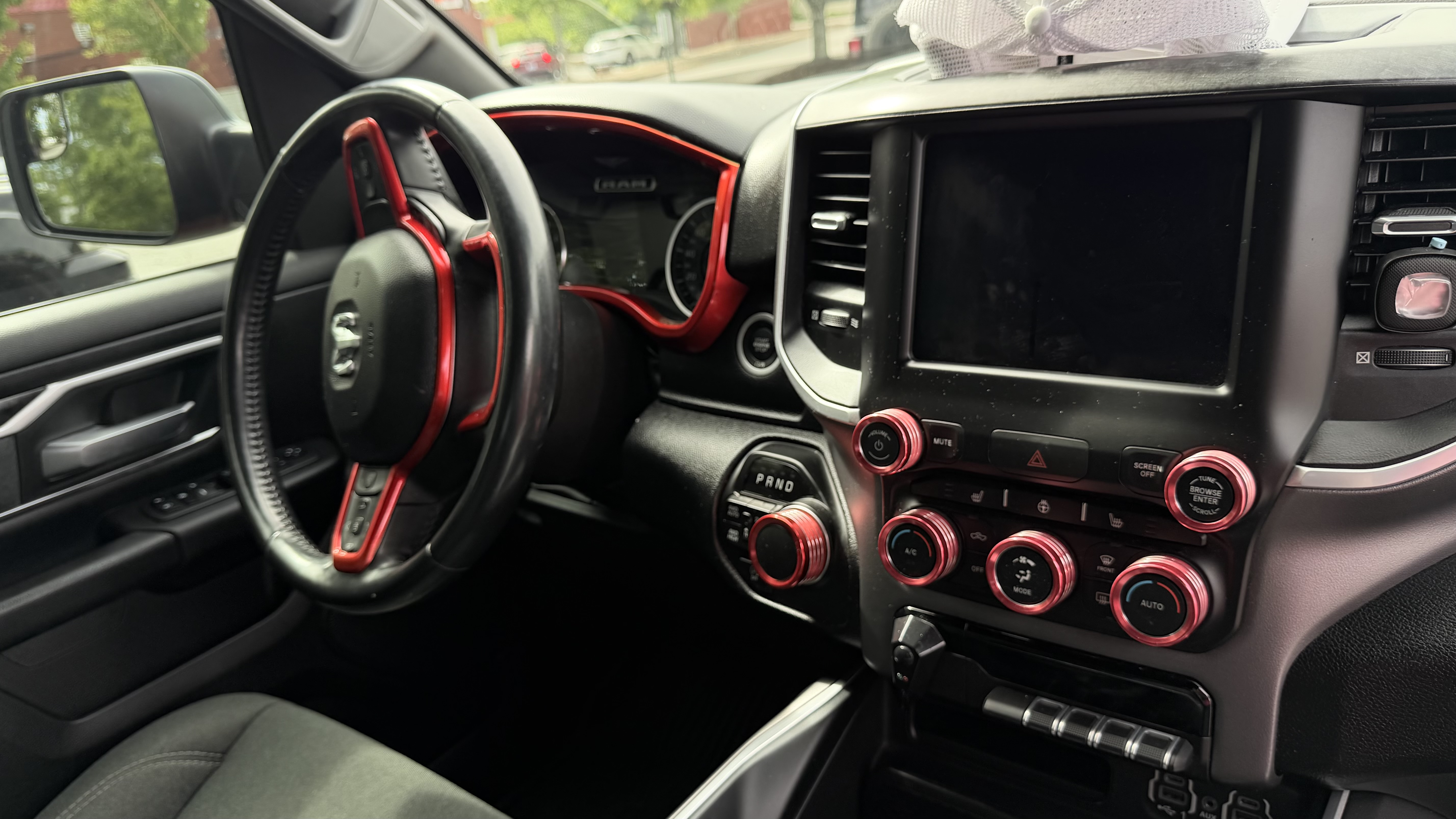 Used 2022 RAM 1500 Big Horn AWD/4WD image 6