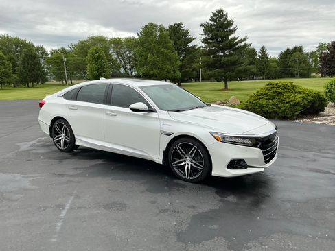 Used 2022 Honda Accord Touring image 1