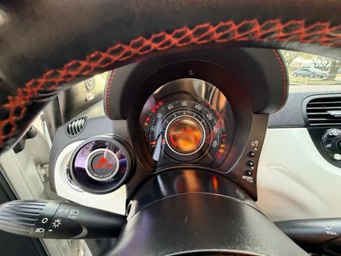 Used 2013 FIAT 500 Abarth w/ Comfort/Convenience Group image 10