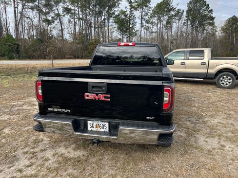 Used 2017 GMC Sierra 1500 SLT w/ SLT Premium Package image 4