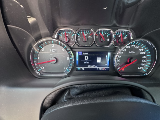 Used 2018 GMC Yukon XL SLT w/ Open Road Package AWD/4WD image 8