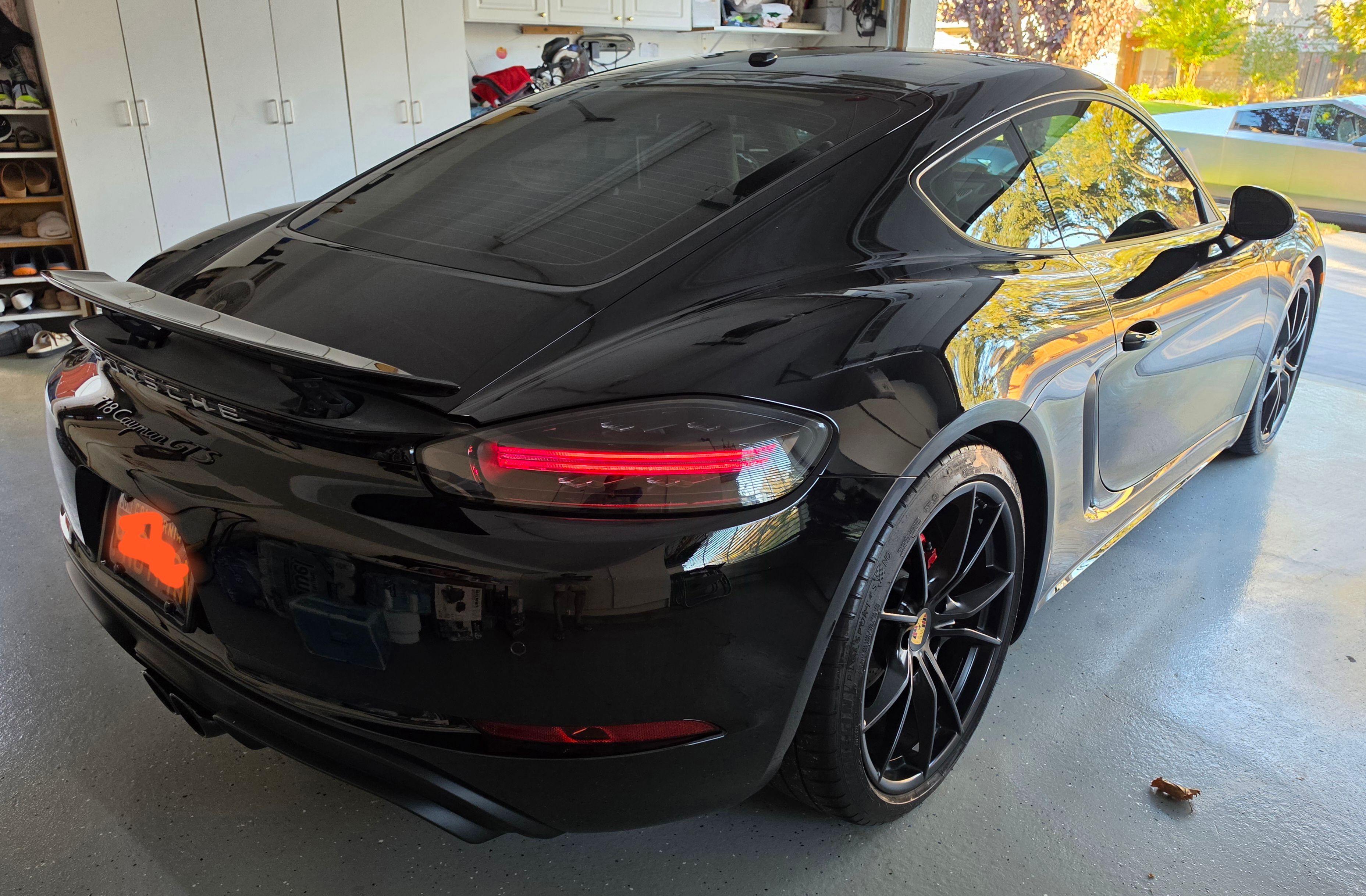 Used 2018 Porsche 718 Cayman GTS RWD image 27