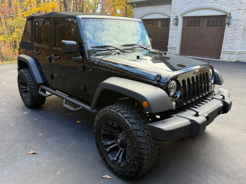 Used 2016 Jeep Wrangler Unlimited Sport w/ Quick Order Package 24S image 2