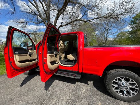 Used 2020 Ford F350 Lariat w/ Lariat Value Package AWD/4WD image 15