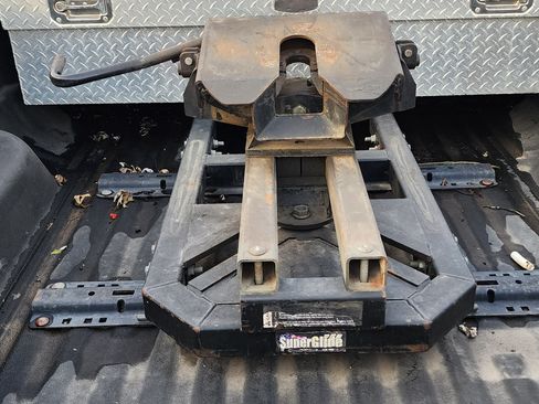 Used 2009 Ford F350 Lariat image 16