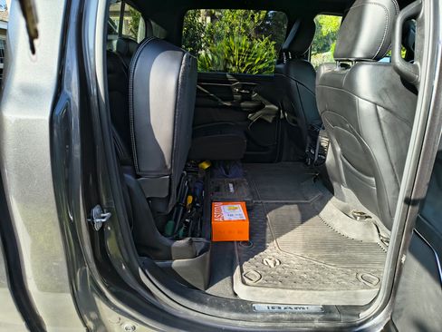 Used 2022 RAM 1500 Laramie image 29