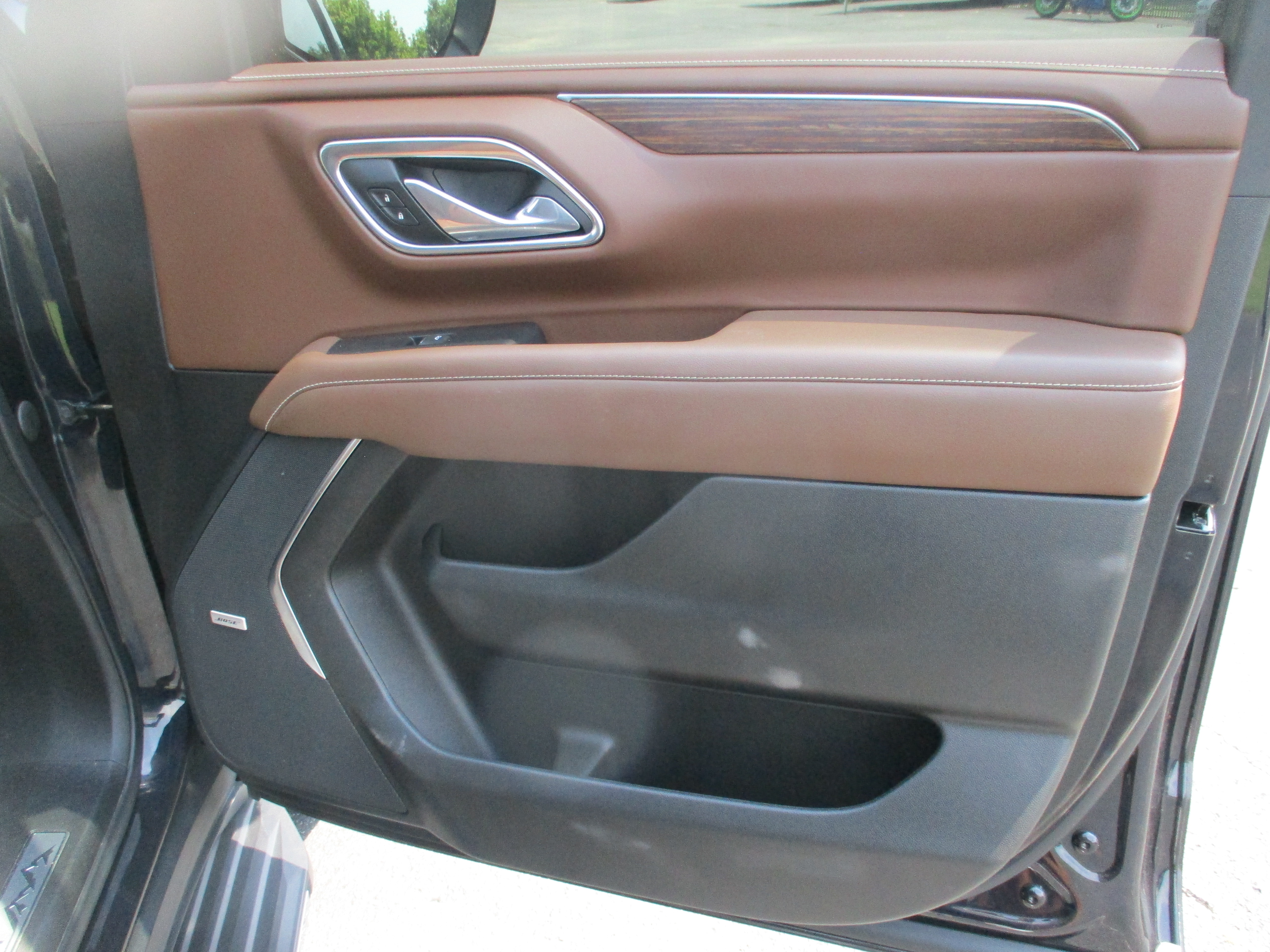 Used 2023 Chevrolet Tahoe High Country AWD/4WD image 20