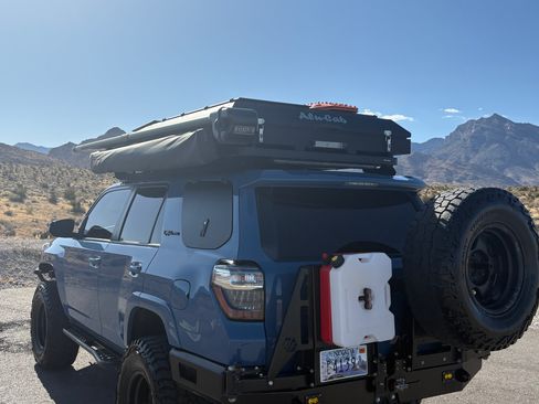 Used 2018 Toyota 4Runner TRD Pro AWD/4WD image 5
