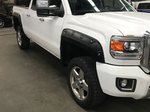 Used 2015 GMC Sierra 2500 Denali w/ Snow Plow Prep Package image 8